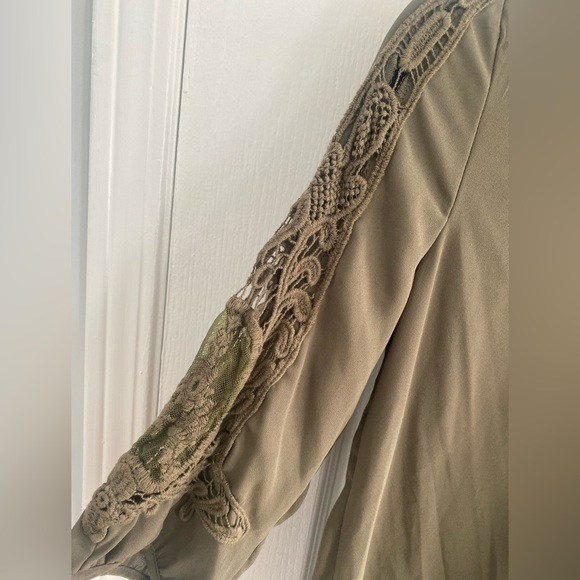 Army Green Blouse - Picture 4 of 6